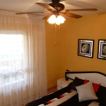 Bahia San Juan - Playa Y Piscina Апартаменты *